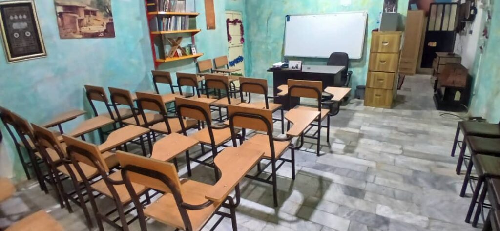 کلاس مشاوره و آموزش